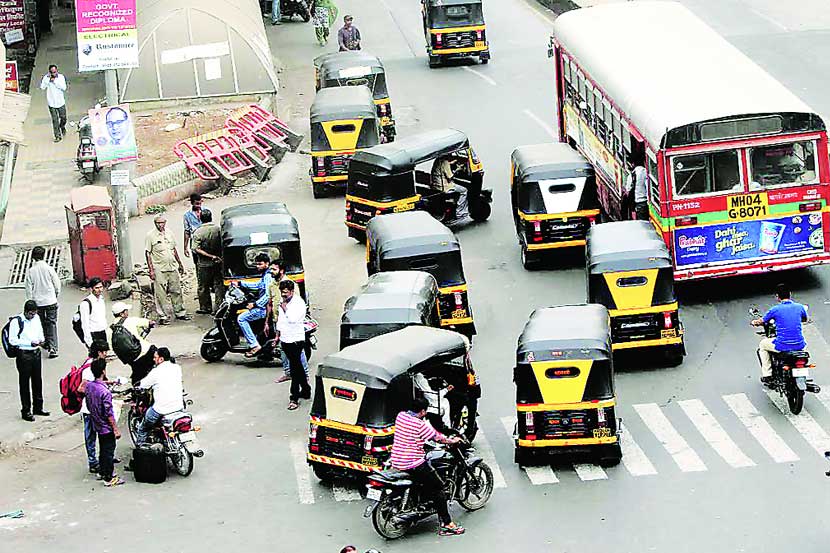 अपघातांना ‘ग्रीन सिग्नल’