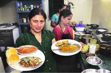खाऊखुशाल : अस्सल सीकेपी चवीची ‘जिव्हा’भेट