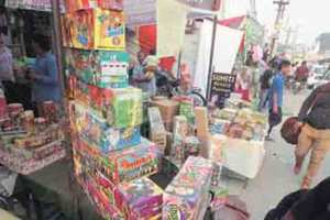 Bombay HC , Bombay HC imposes ban on sale of fire crackers , ban on sale of fire crackers in residential area , Loksatta, Loksatta news, marathi, Marathi news