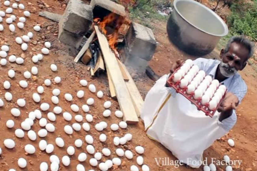 छाया सौजन्य : (YouTube/Village food factory)