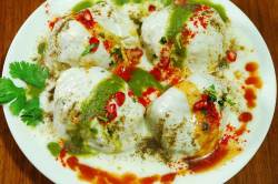 कसा बनवायचा चटपटीत दहीवडा? How to make Dahi Vada