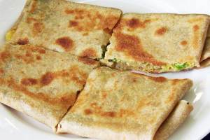 how to make egg paratha, अंडा पराठा,