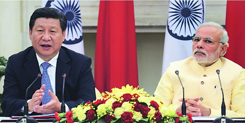 चीनचे अध्यक्ष क्षी जिनपिंग आणि पंतप्रधान नरेंद्र मोदी