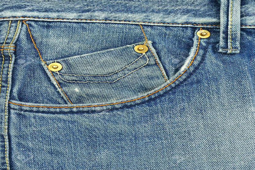 Tiny pocket : जीन्सला हा छोटा कप्पा का असतो माहितीये?