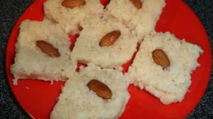 how to make coconut burfi, नारळाची बर्फी रेसिपी