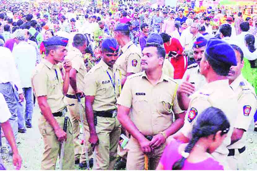 पुणे पोलिसांना वाढदिवसाची सुट्टी