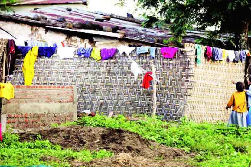 मेळघाटातील आदिवासी आश्रमशाळा वाऱ्यावर