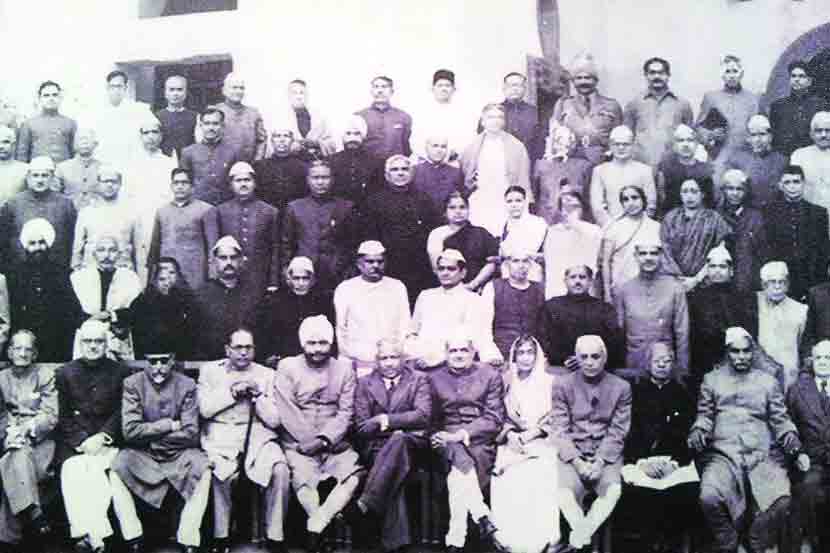 भारतीय राज्यघटना स्त्री कर्तृत्वाचा मागोवा