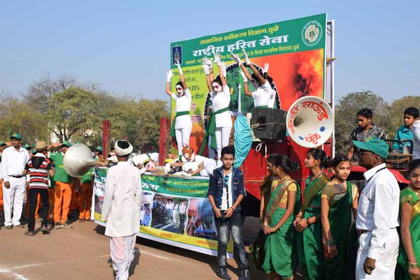 धुळे जिल्ह्यात प्रजासत्ताक दिन उत्साहात साजरा