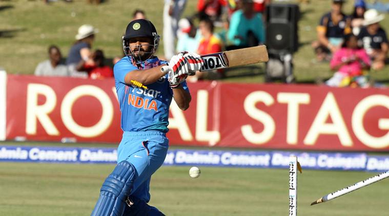 Kedar Jadhav , Team India , ind vs eng , IND vs ENG , 2 nd ODI , Kedar Jadhav forced to keep mobile on silent , virat Kohli, cricket, Loksatta, Loksatta news, Marathi , Marathi news