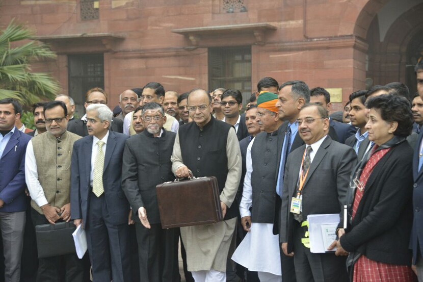 Budget 2018 – भाजपा पॉप्युलर बजेट मांडण्याची शक्यताच अधिक