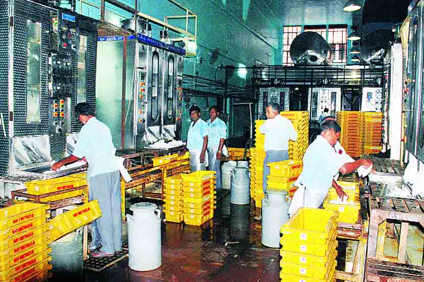विदर्भातील निम्म्या सहकारी संस्था तोटय़ात