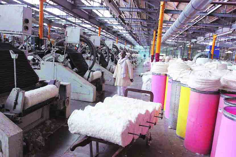 अर्थसंकल्पात वस्त्रोद्योगाच्या वाटय़ाला निराशा