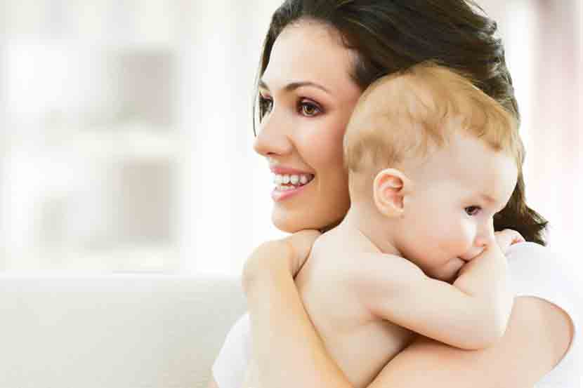 आईच्या मिठीमुळे बाळाच्या रोगप्रतिकारकशक्तीमध्ये वाढ