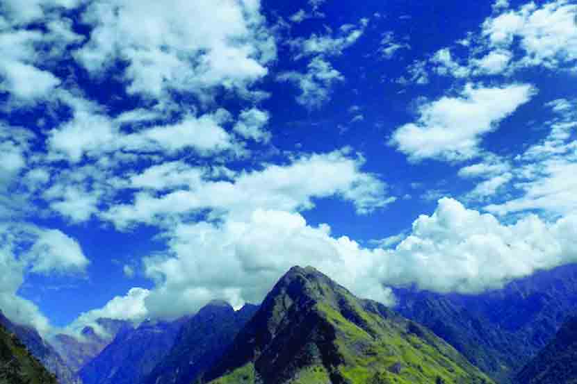 व्हायरलची साथ : इन्स्टाग्रामवरचं गाव!