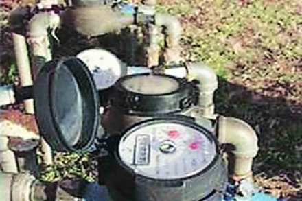सर्वोच्च न्यायालयाचा निर्णय ; मीटर पद्धतीने पुरविलेल्या पाण्यावरच पाणीपट्टी आकारावी