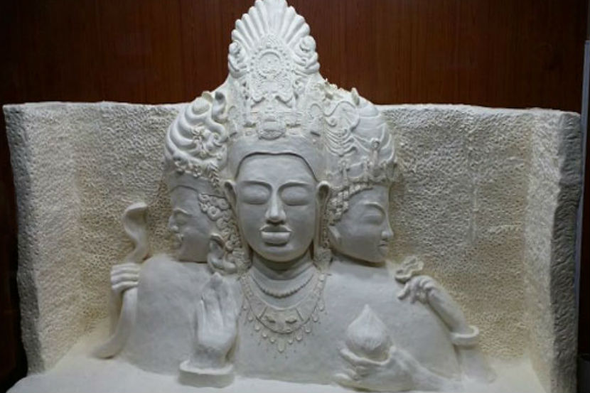 world record, guinness book of world records, chef devwrat jategaonkar, margarine sculpture, largest margarine sculpture in the world, trimurti, elephants caves, mumbai, marathi, marathi news, marathi, Marathi news paper, Marathi news online, Marathi Samachar, Marathi latest news,news, entertainment marathi news, Bollywood news, Sports news in marathi, Health news, political news in marathi,breaking news,marathi batmya