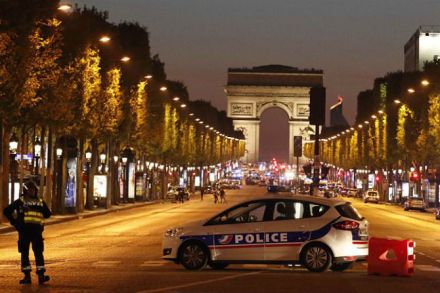 paris attack, police, Champs Elysees