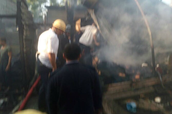 pune, fire, timber market