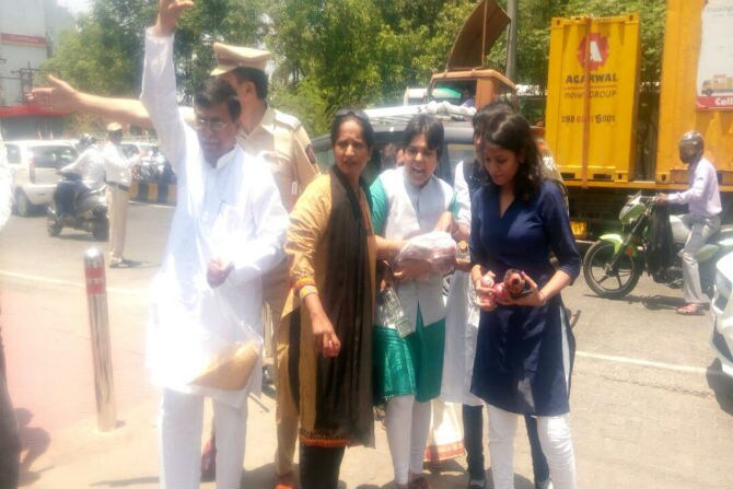 तृप्ती देसाई,pune, bjp,pune,पुणे