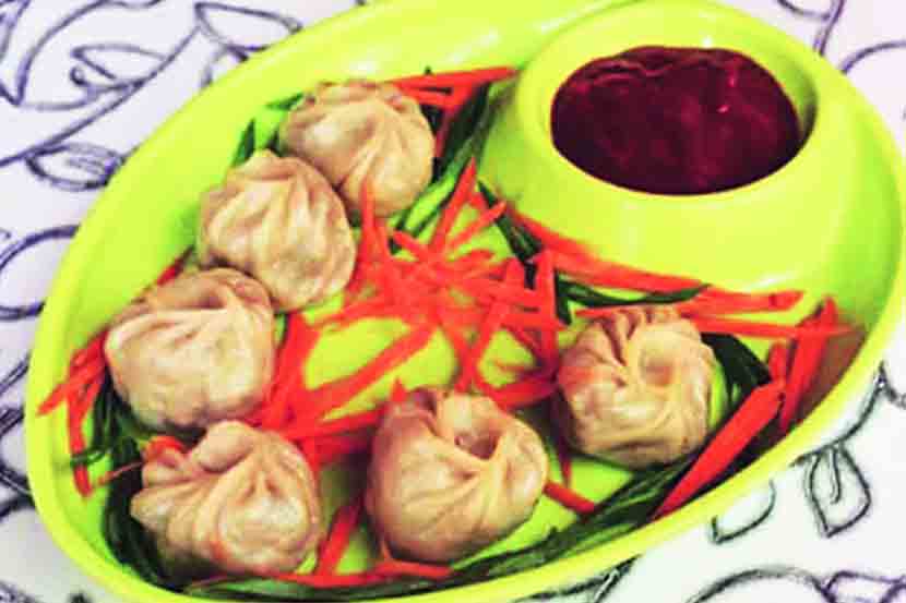 मोमोज शाऊट