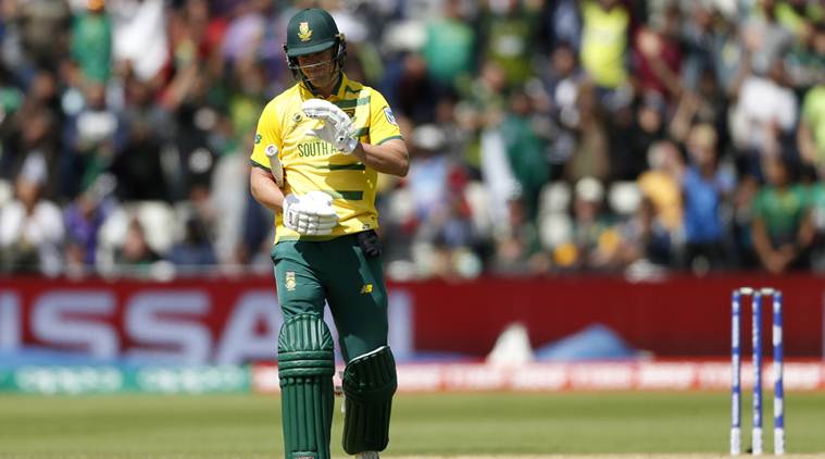 दक्षिण आफ्रिकेचा कर्णधार एबी डी'व्हिलियर्स 