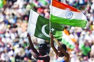 Ind vs Pak, champions trophy 2017 , pakistani team slammed after humiliating defeat against india , Cricket news, Sports news, Loksatta, Loksatta news, Marathi, Marathi news