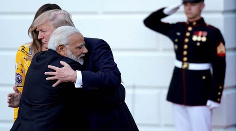 पंतप्रधान नरेंद्र मोदी यांनी ट्रम्प यांना भारतात येण्याचे निमंत्रण दिले. 