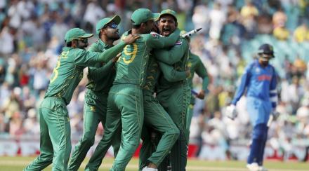 ८ वर्षांच्या कालावधीनंतर पाकिस्तानमध्ये पुन्हा क्रिकेटचे वारे