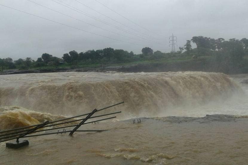 गंगापूर धरणातून १२ हजार ५२८ क्युसेक पाण्याचा विसर्ग