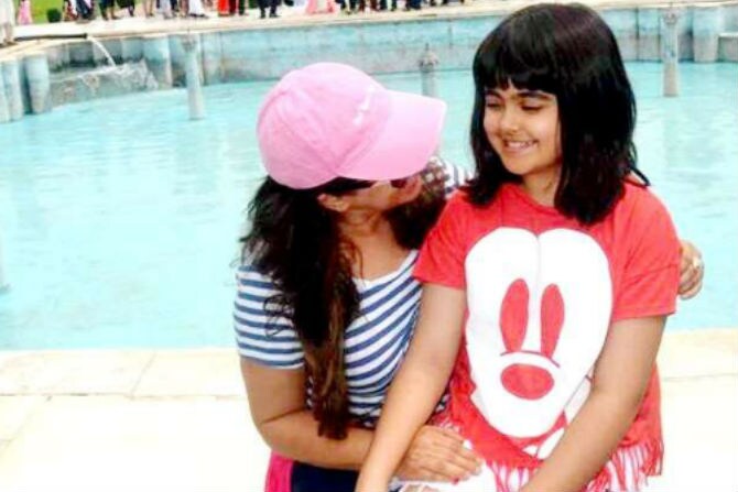 mahima with her daughter aryana