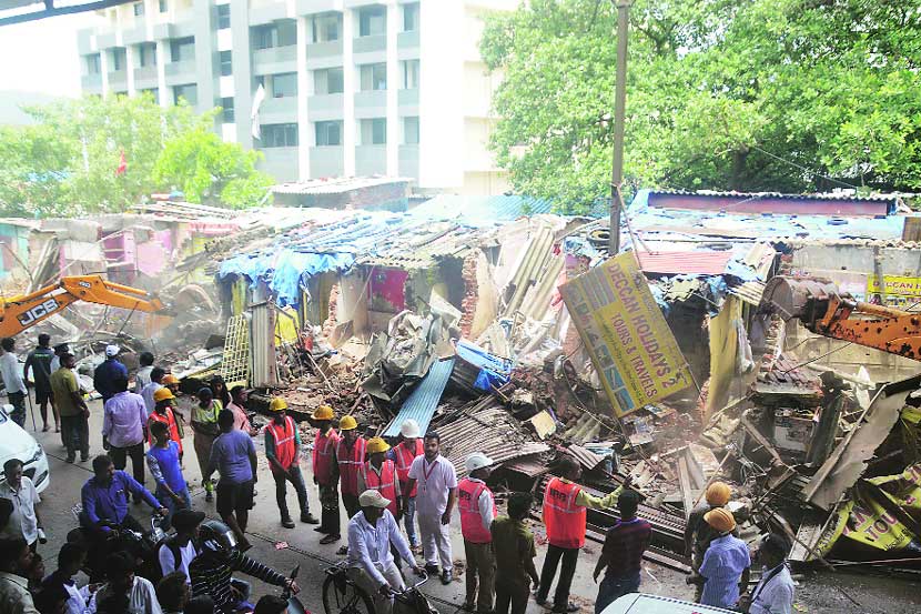 slum demolished by municipal corporation