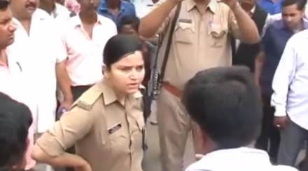 UP policewoman who stood up to BJP workers , BJP, Lynching , Shrestha Thakur, Mukesh Bhardwaj , Loksatta, Loksatta news, Marathi, Marathi news