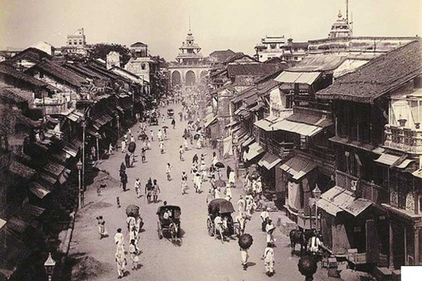 मुंबईत काही वर्षांपूर्वी अशा प्रकारच्या तणावासच नव्हे, तर अगदी दंगलीस कारणीभूत ठरला होता पवित्र कुत्रा. 