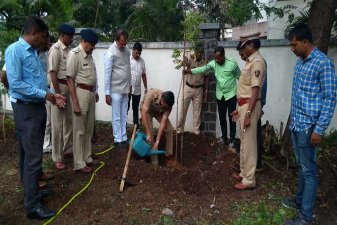 police, tree plantation, pimpri chinchwad, police station