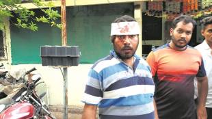 Ahmednagar , Pune tempo held mob attacks , beef ban , gau rakshaks , Loksatta, Loksatta news, Marathi, marathi news