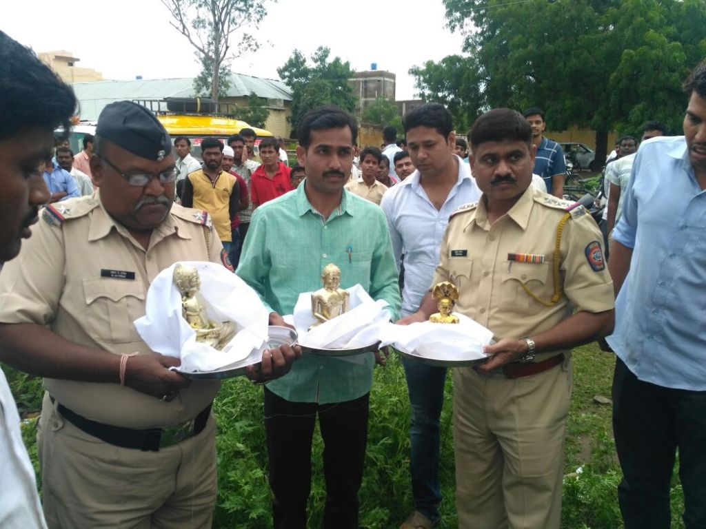 Jain temple, Idol stolen, Panchayat Samiti, gangapur, marathi news