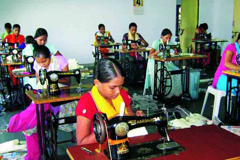 पीडित झालेल्या स्त्रिया आणि मुलींची सुटका करून त्यांना संरक्षण, शिक्षण, प्रशिक्षण देऊन त्यांचे पुनर्वसन करण्यासाठी ही योजना राबविली जाते.
