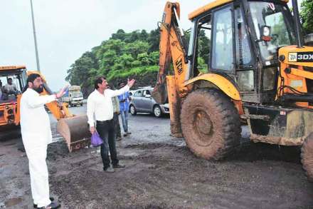 Guardian Minister Eknath Shinde