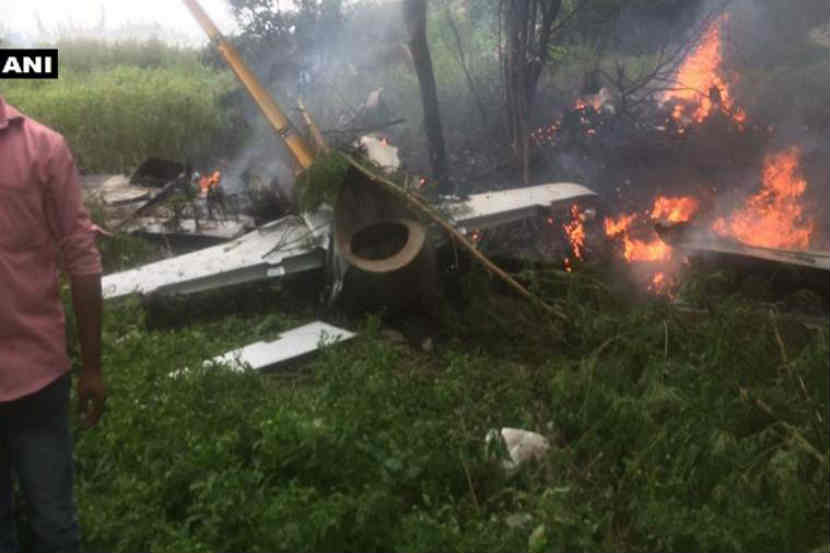 भारतीय हवाई दलाचे विमान कोसळले