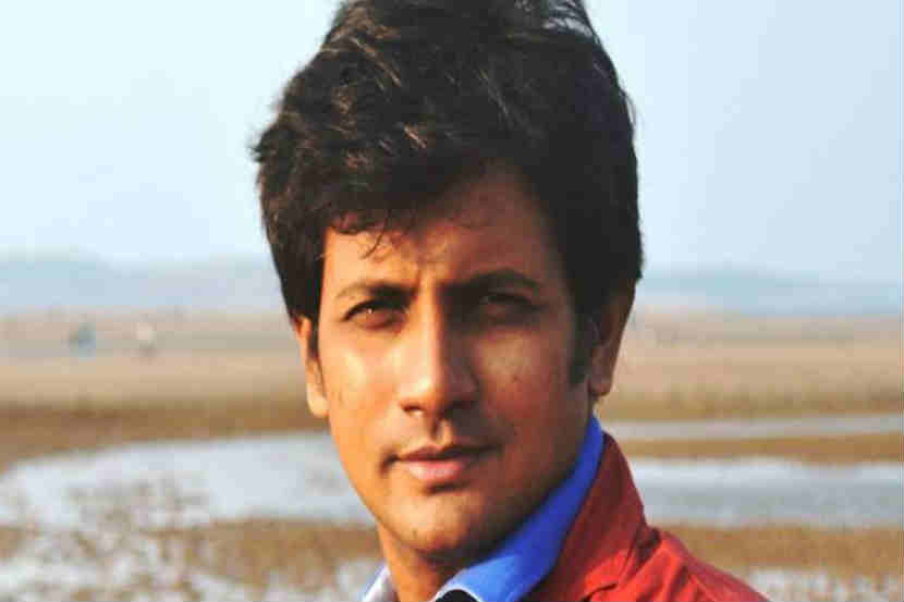 भाजपचे प्रवक्ते आणि लेखक तुहीन सिन्हा यांनी गौरी लंकेश यांच्या हत्येनंतर झालेला निषेध हास्यास्पद असल्याचे म्हटले आहे