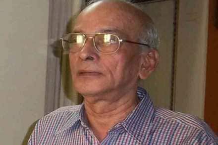 Renowned Marathi writer , journalist Arun Sadhu , Sinhasan , सिंहासन, झिपऱ्या, मुंबई दिनांक, Loksatta, loksatta news, Marathi, Marathi news
