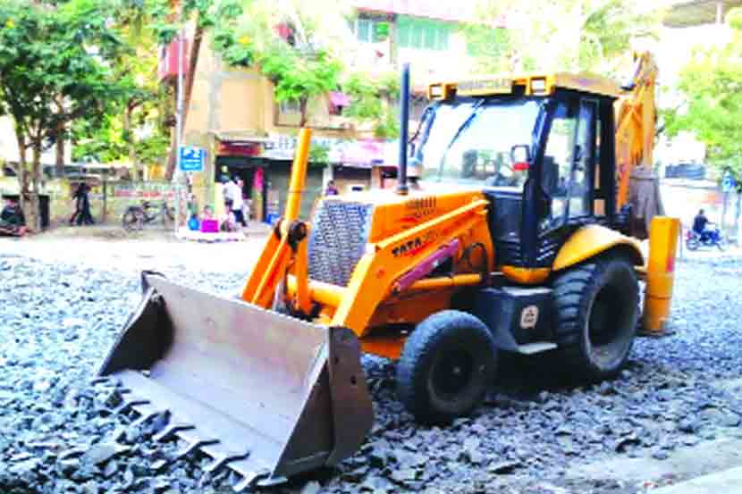 रस्तेकामांची रखडपट्टी