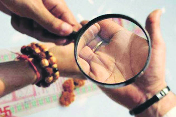 रेषाचक्र : अभ्यास हातावरील रेषांचा