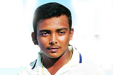 मुंबईचा उदयोन्मुख खेळाडू पृथ्वी शॉ याच्याकडे भारताच्या १९ वर्षांखालील संघाचे नेतृत्व सोपविण्यात आले आहे. 