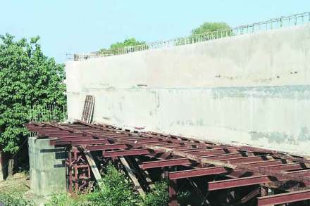 new naigaon creek bridge