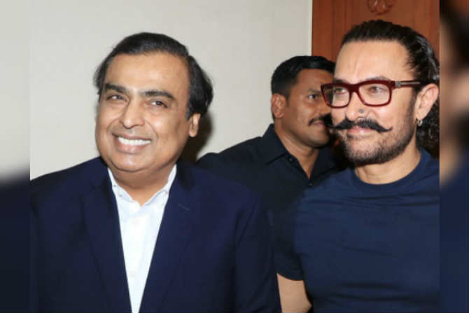 Aamir Khan and mukesh ambani