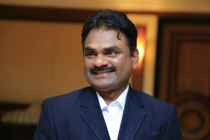 SIVAKUMAR R