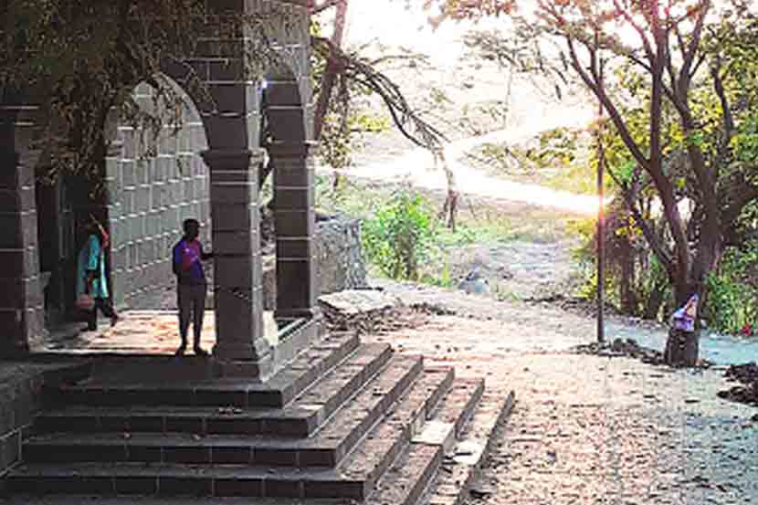 शहरातलं गाव : हरवलेला निसर्ग आणि विकासाच्या प्रकाशवाटा