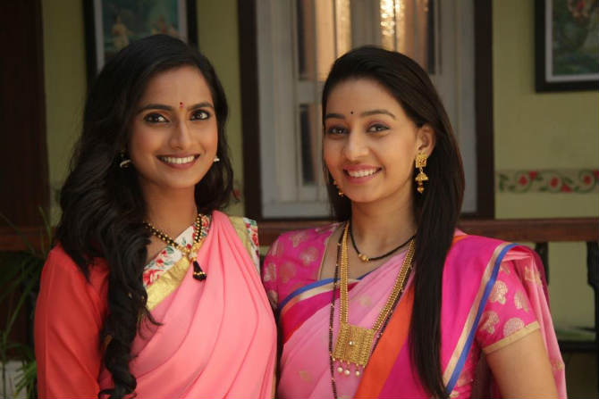 Revati & Radha in Choti Maalkin-Goth Mahasangam (1)